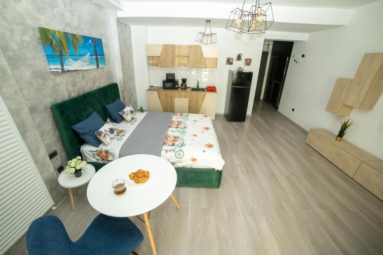 Studio 60 By The Beach Mamaia, Free Parking Casa Del Mar Exterior photo